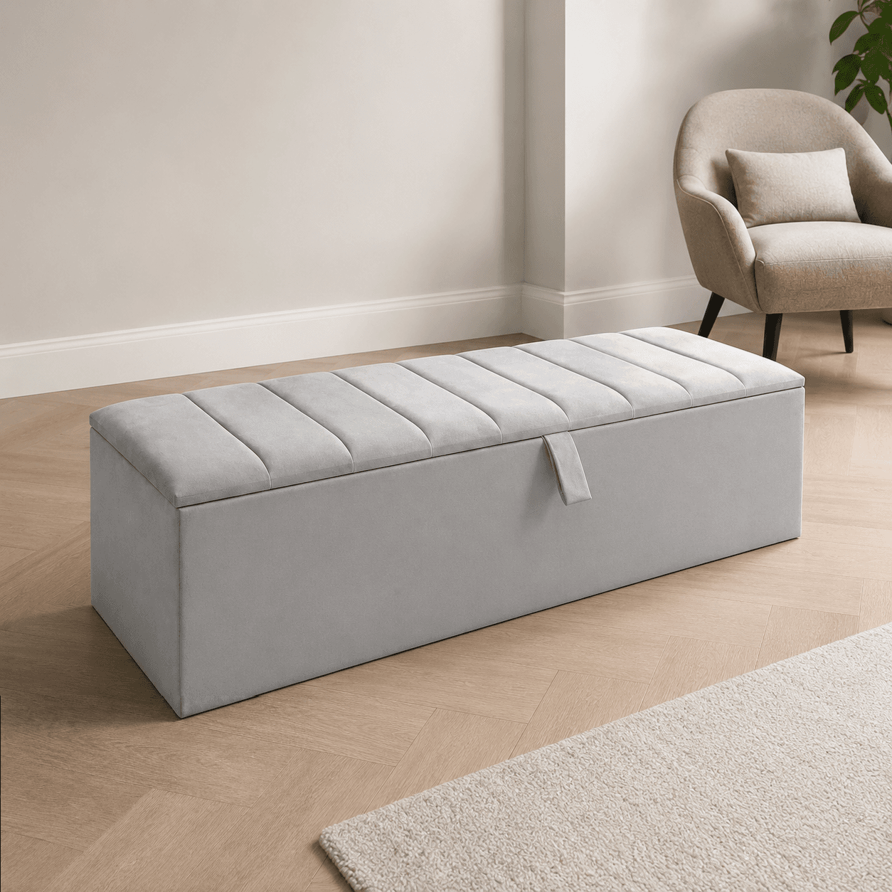 Bedwick Eleanor Ottoman Box